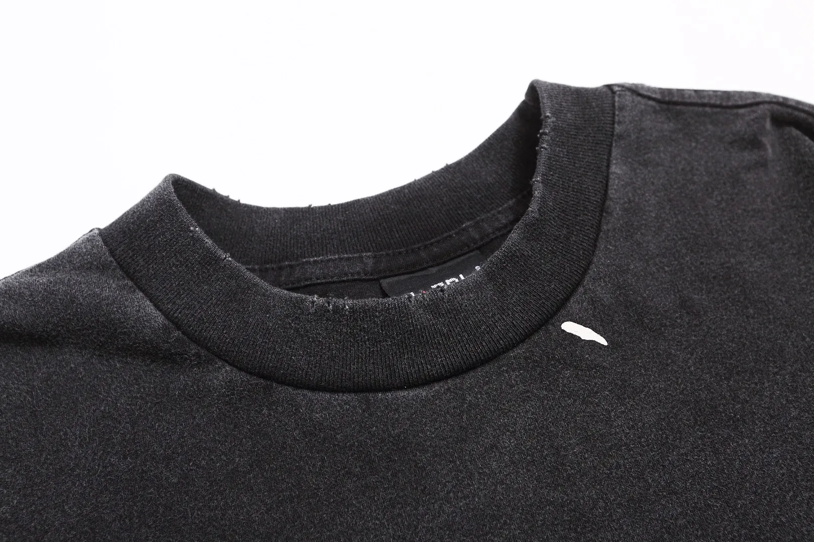 Saint Michael spider web splash ink VTG American high street washed loose long-sleeved base T-shirt Fabric: 260g Style number: SM18 Size: S-M-L-XL Color: Black Price: P156